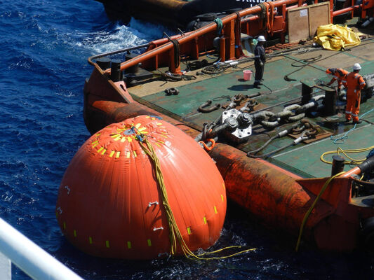 Reinforced Fabric Underwater Lift Bag with Fast Inflation and Superior Buoyancy for Marine Salvage